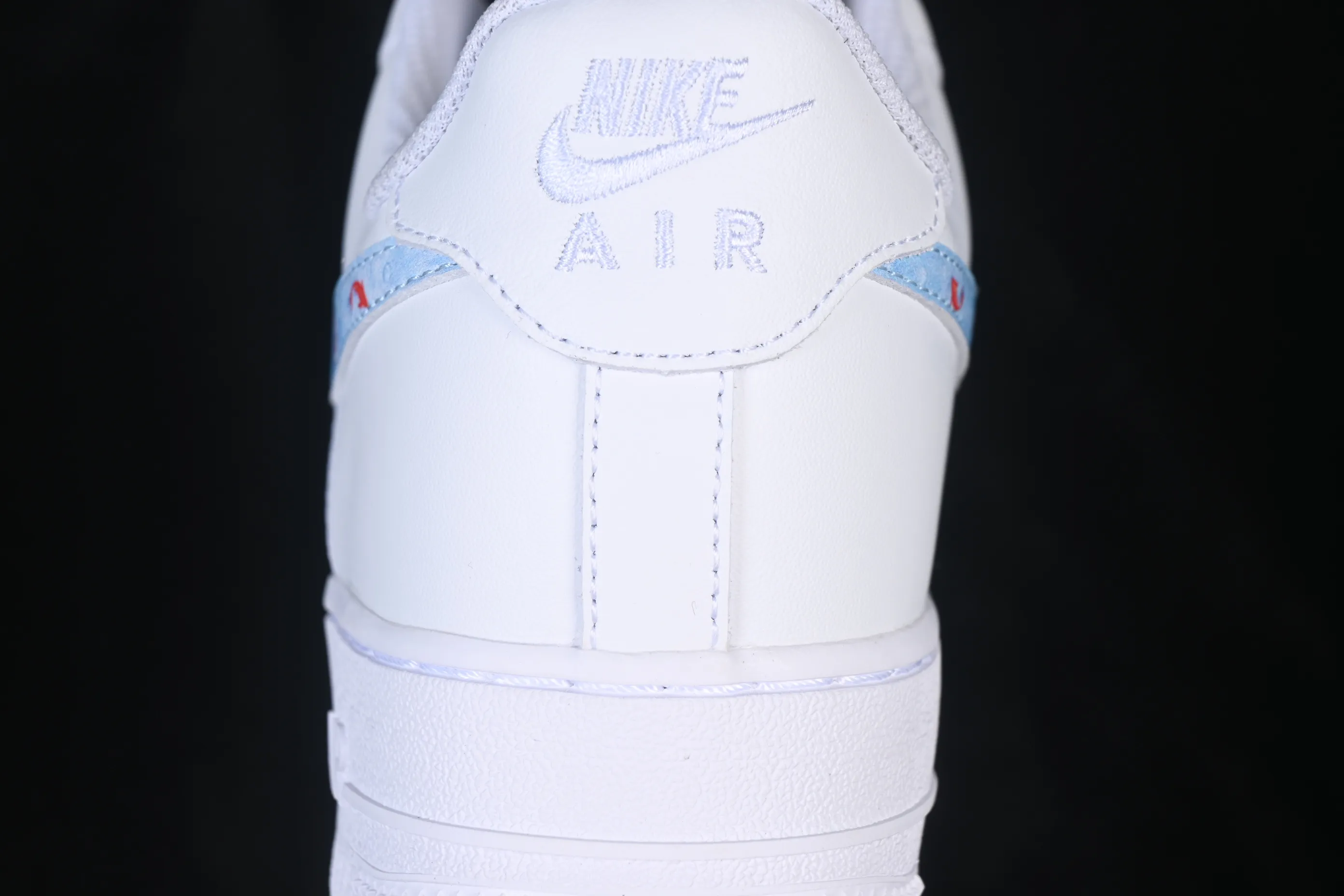 All categories Nk Air Force 1 Air Force Series Nk Air Force 1 Low Air Force Low Nike Air Force 1'07 Low Two-dimensional theme Koi Air Force One low-top casual sneakers ZH0316-136